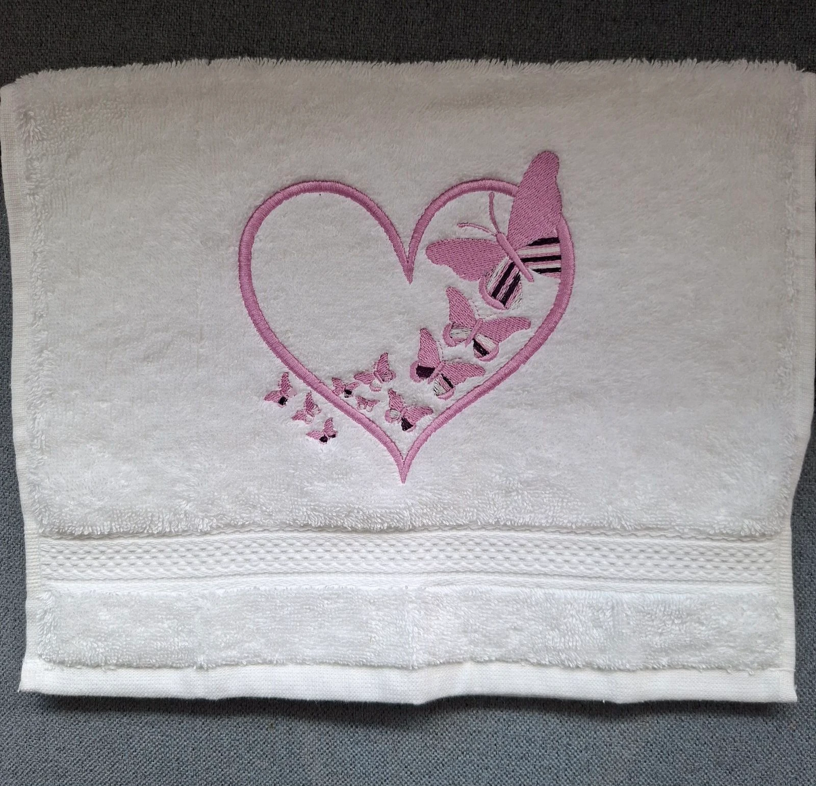 Guest towel heart butterfly – photo 2
